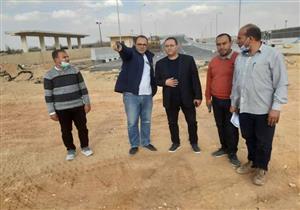 الإسكان: تنفيذ عدة مشروعات للطرق والمحاور الرئيسية بمدينتي السادات والشروق