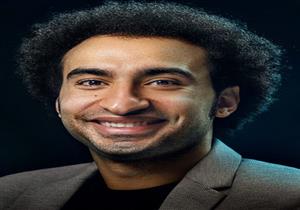 فيديو| علي ربيع يرقص على أنغام "يا دلعوا" لعمرو دياب