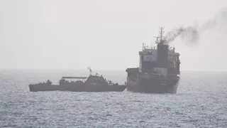 ناقلة نفط إيرانية ثالثة محملة بمليون برميل تغادر خط الحصار