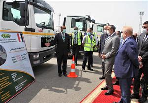 وزير الطيران يتفقد أحدث معدات شركة EAS بمطار القاهرة