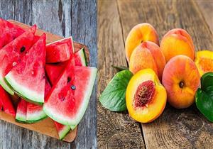 ليس له علاقة بالمبيدات.. الزراعة تحسم الجدل حول تسبب البطيخ والخوخ في نزلات معوية