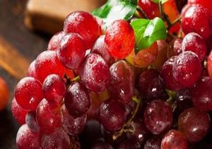 فوائد مذهلة.. ماذا يحدث عند تناول العنب الأحمر؟