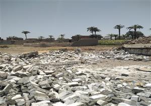 صور.. حملة لإزالة التعديات على الأراضى الزراعية في قرى الفيوم