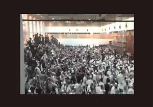 لحظة انهيار مدرج في كنيس يهودي بمستوطنة غرب القدس  (فيديو)