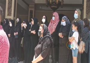 أول تعليق من إيمي سمير غانم بعد دفن والدها 