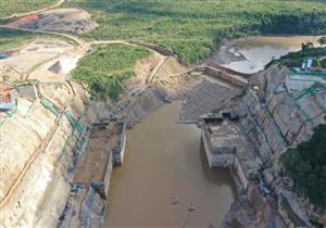 صور.. وزير الإسكان يتابع مراحل تنفيذ سد ومحطة توليد كهرباء جوليوس نيريري بتنزانيا