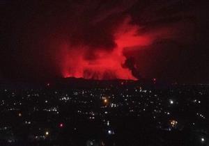 فزع وهروب كبير.. لحظة ثوران أكبر براكين العالم بركان جبل آسو في اليابان