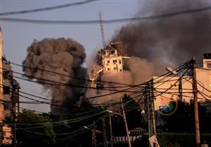 طفلة فلسطينية تلحق بوالدتها وتُستشهد متأثرة بإصابتها في القصف الإسرائيلي على غزة