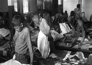 اكتشاف مقبرة جماعية لـ215 من أطفال السكان الأصليين في كندا