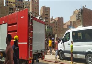 لتحديد أسبابه وحصر الخسائر.. لجنة تعاين حريق مخزن إشغالات حي الهرم