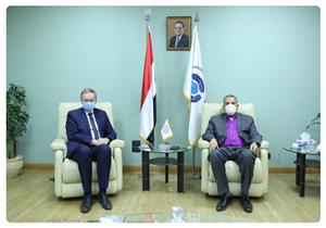 رئيس الإنجيلية يبحث مع سفير الاتحاد الأوروبي قانون بناء الكنائس