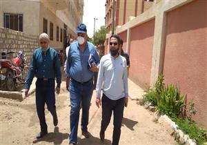 في جولة مفاجأة.. رئيس سمالوط يكتشف عدم وجود أطباء بمستشفى بني سمرج