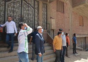 محافظ القليوبية يشهد إزالة 3 أدوار مخالفة في الخانكة- صور