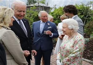 قمة السبع: كيف كسر بايدن "البروتوكول الملكي" في لقائه بملكة بريطانيا؟ 