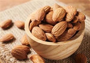 منها الموز.. أفضل 6 أطعمة يجب تناولها قبل النوم