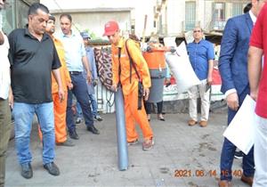 القاهرة تودع المقشة.. مكانس شفط جديدة لجمع المخلفات من الشوارع "صور"