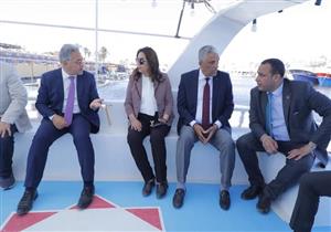 صور.. وفد "محلية النواب" يتفقد المدينة الصديقة للنساء في دمياط