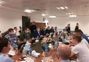 نائب وزير الطيران يلتقي الوفد الأمني الروسي خلال تفقده مطاري الغردقة وشرم الشيخ