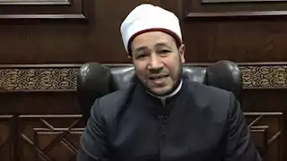 هل يحرم النوم على فراش به أثر الجنابة؟.. أمين الفتوى يوضح