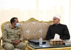 لبحث نشر الفكر الوسطي.. أمين "البحوث الإسلامية" يلتقي الملحق العسكري لباكستان