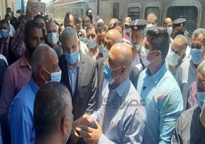 كامل الوزير يتفقد برج إشارات مزلقان سكة حديد ديروط بعد تطويره