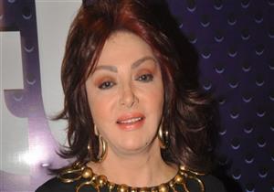 نبيلة عبيد تتمنى الشفاء العاجل لجيهان السادات