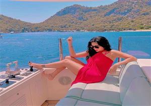 "الأحمر دائما يكسب".. هكذا احتفلت رانيا يوسف بفوز الأهلي على الترجي (فيديو)