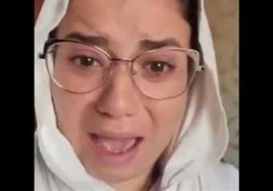 "بنتي حرة في حجابها".. أزمة جديدة بسبب المايوة الشرعي لابنة هبة قطب (فيديو)