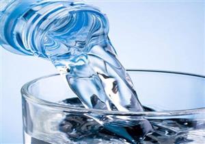 4 أضرار لشرب الماء البارد في الصيف.. وإليك فوائد "الدافئ"