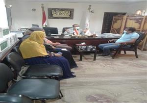 "المقاولون العرب" تبحث نسب تنفيذ مشروعات "حياة كريمة" بالأقصر