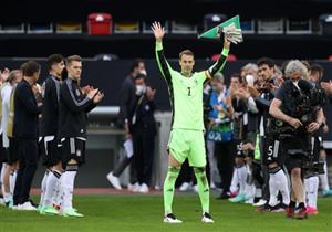 نوير ينضم للقائمة الذهبية لمنتخب ألمانيا