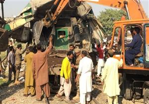 مصرع 30 وإصابة 50 آخرين جراء اصطدام قطاري ركاب جنوبي باكستان