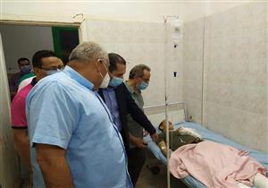   بالصور.. محافظ الوادي الجديد يتفقد حالة مصابي حادث أتوبيس الداخلة