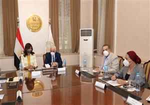 التعليم والهجرة يبحثان إجراء امتحانات للطلبة المصريين في الكويت