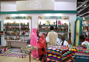 بالحرف اليدوية والتراثية.. جناح حلايب وشلاتين يخطف الأنظار بمعرض الكتاب (صور)