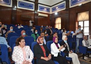 وزير الشباب يترأس لجنة مناقشة رسالة دكتوراه لباحث عراقي بجامعة الإسكندرية- صور