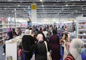 بخصومات وحيل جديدة.. كيف يواجه الناشرون ارتفاع أسعار معرض الكتاب؟