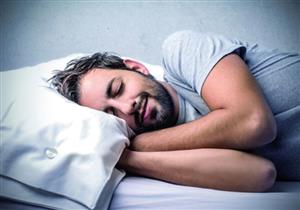 هل يجوز لمن استيقظ من النوم الصيام؟.. وأمين الفتوى: يجوز بشرط