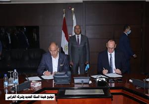 ليست خصخصة.. وزير النقل: إسناد إدارة وسائل المواصلات الحديثة إلى شركات خاصة -صور