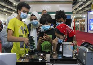 حلم الفضاء.. مشاهد من دهشة الأطفال في وكالة الفضاء المصرية  