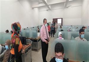 رئيس جامعة السويس يتفقد أعمال امتحانات كلية الطب  