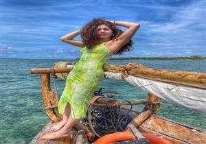 صور| مايان السيد تخطف الأنظار في أحدث جلسة تصوير على البحر