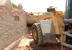 صور.. محافظ الشرقية: حملات لإزالة التعديات على الأراضي الزراعية في 5 مراكز