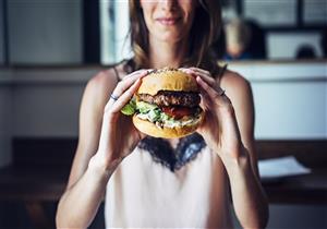 هذا ما يحدث لجسمك عند تناول وجبة صباحية دسمة