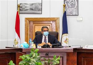 وزير السياحة يبحث سبل تنظيم عمل الرحلات الاختيارية للسائحين 