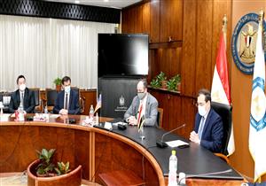 وزير البترول يبحث مع أباتشي خططها للتوسع بأنشطتها في مصر