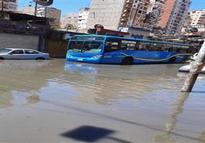 فيديو.. هبوط أرضي شرقي الإسكندرية والمحافظ يكشف التفاصيل 