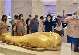 وفد إعلامي روسي يزور متحف الحضارة (صور)