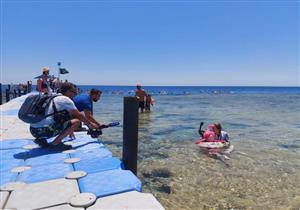 ترويجًا للسياحة.. وفد إعلامي روسي يتابع الإجراءات الاحترازية بمنتجعات شرم الشيخ- صور