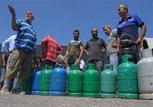 غضب واكتظاظ في محطات الوقود في لبنان غداة رفع الدعم عن المحروقات 